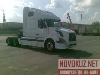 VOLVO 2003. 