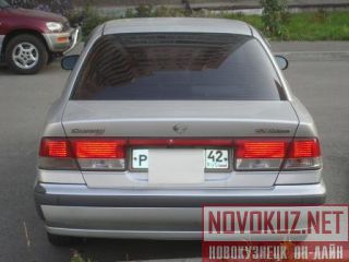  Nissan sunny 2001,  
