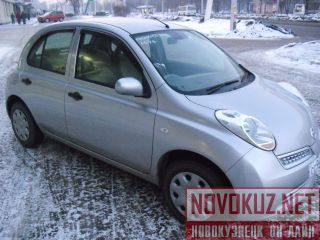 Nissan March 2007. 