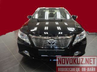  Toyota Camry 2.5 AT  1080000. 