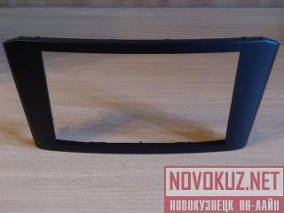   2DIN   Toyota Avensis (2003-2009) 