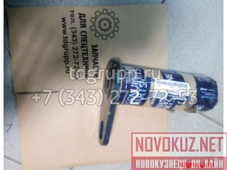   - Hyundai R220LC-9SH 61Q6-01600 