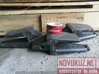  207-939-3120  Komatsu PC300  