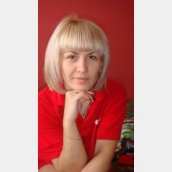 Антипова Алина Александровна продавец - консультант(непрод.товаров)